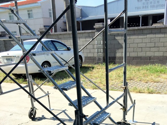 台北賴鷹架公司專業CNS4750鷹架施工現場
