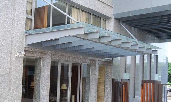 彰化玻璃採光罩施工案例